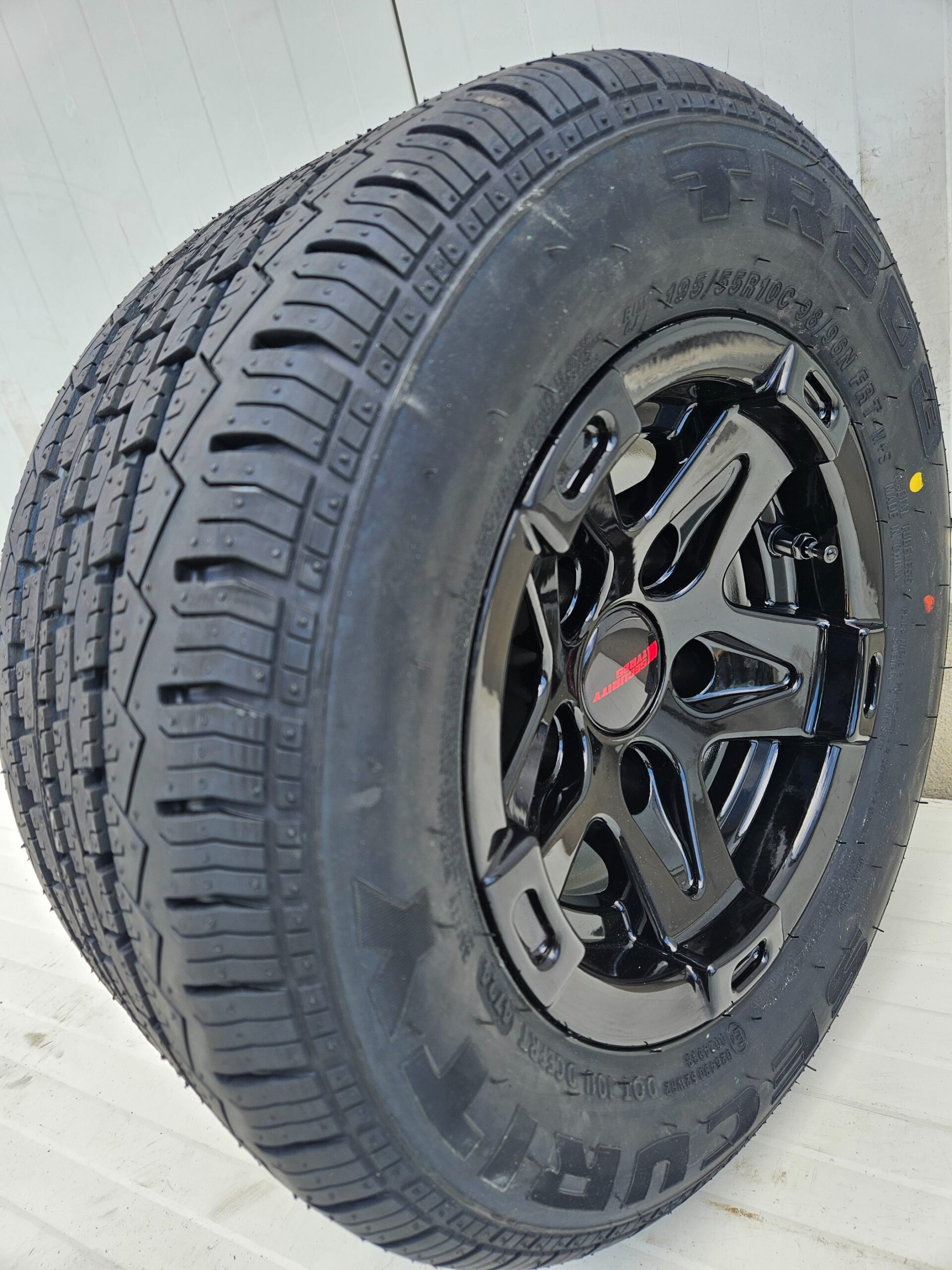 Roata completa 195/55 R10C, Anvelopa Security pe Janta aliaj 6Jx10 ET-4
