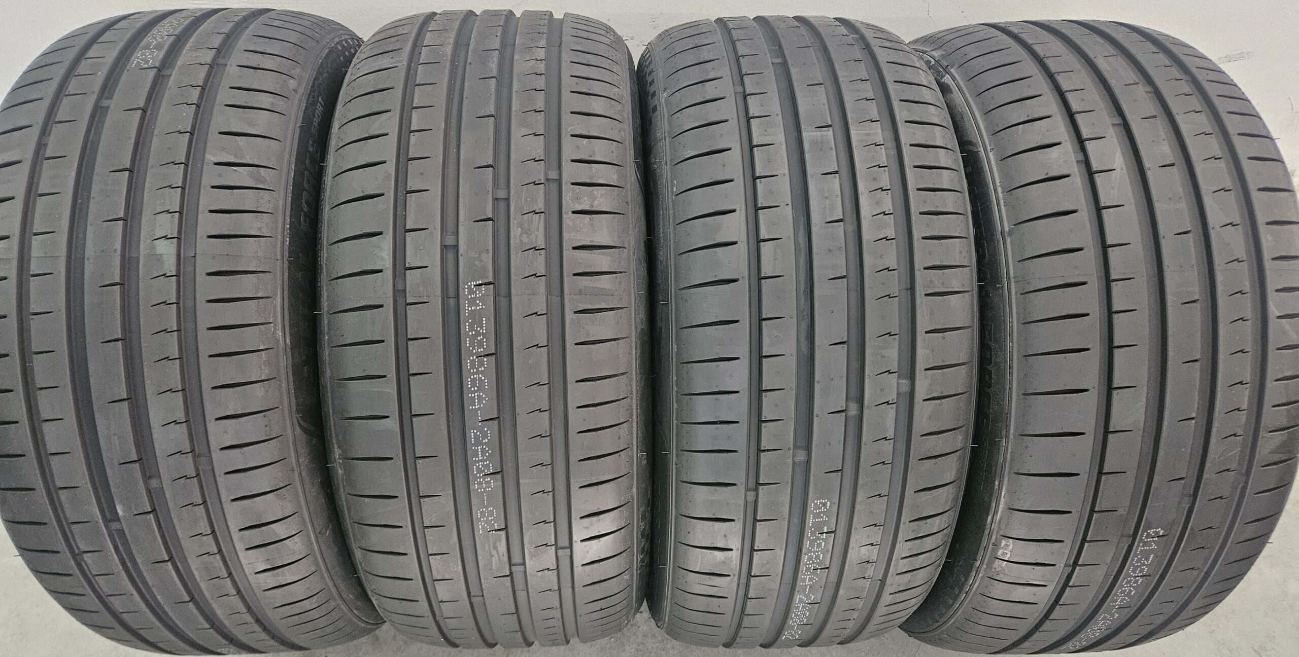 285/45 R20 112Y XL UNIGRIP (Gripmax) Anvelope noi vara protectie janta