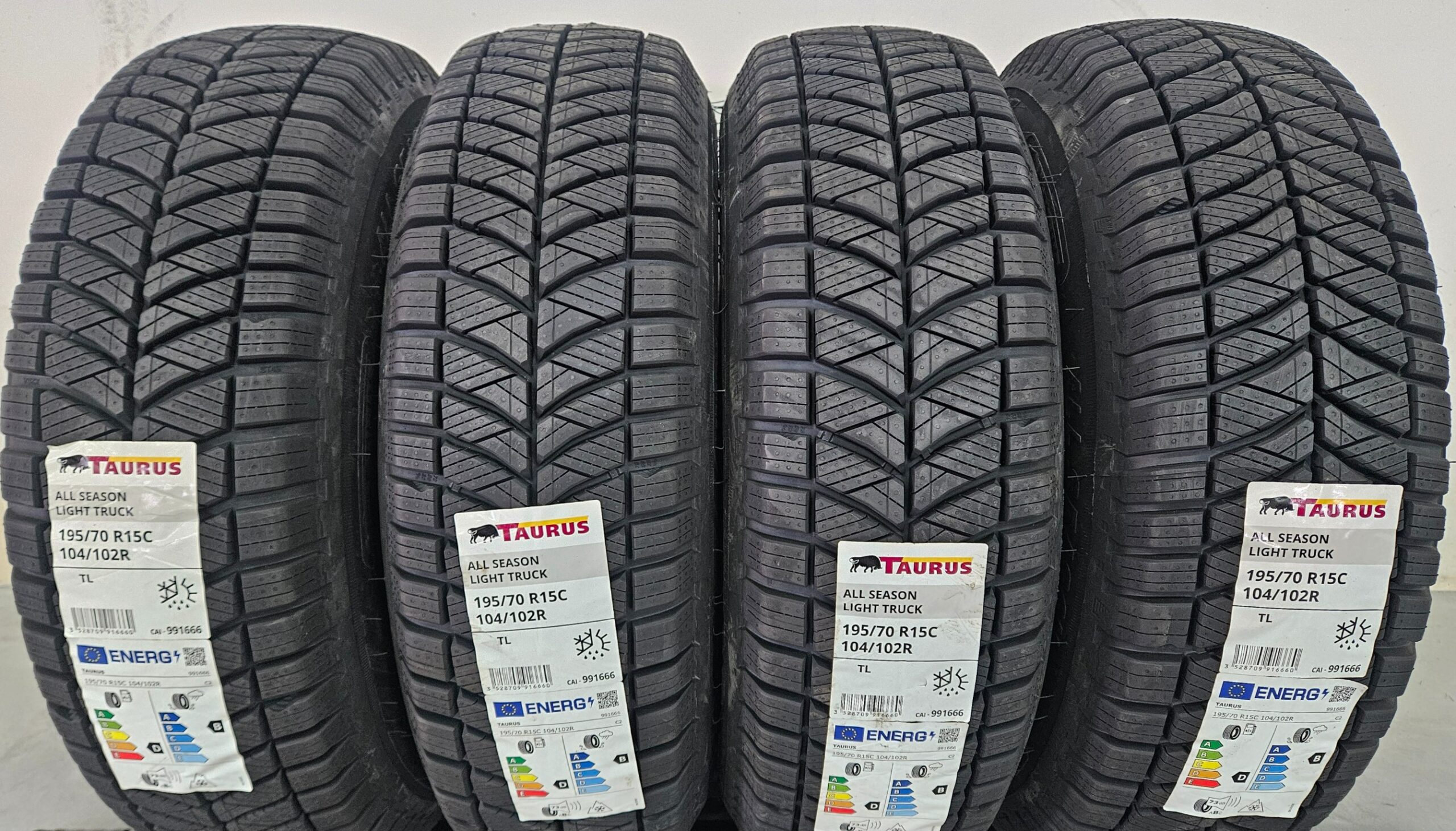 195/70 R15C TAURUS (By Michelin) Cargo All Season Anvelope mixte M+S