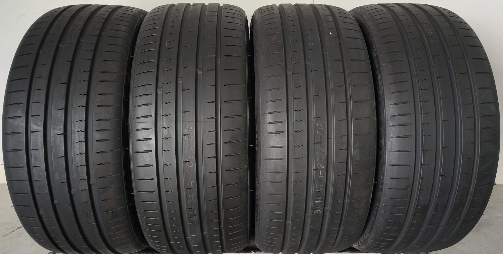 275/40 R22 107Y XL UNIGRIP (Gripmax) Anvelope noi vara protectie janta